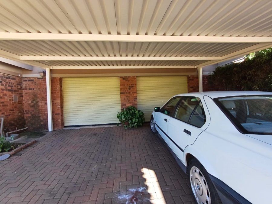 2 Bedroom Property for Sale in Flamwood North West